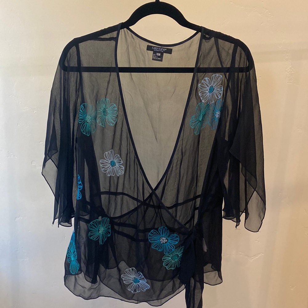 Karen Kane black with blue, white and teal embroidered flowers, tie side,size 16
